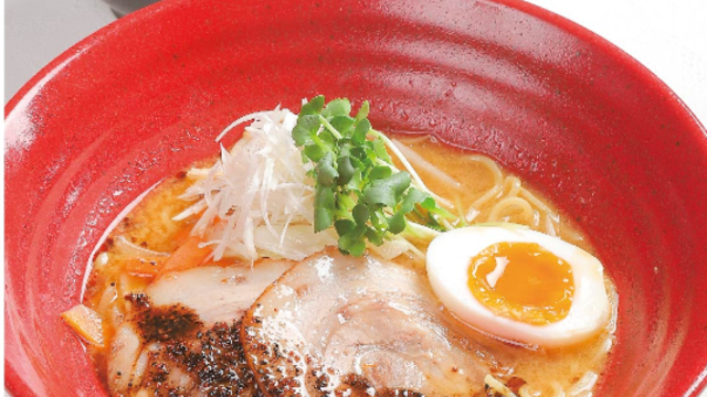 味噌ラーメンと肉そぼろご飯