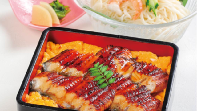 ふわとろ玉子の鰻重と素麺